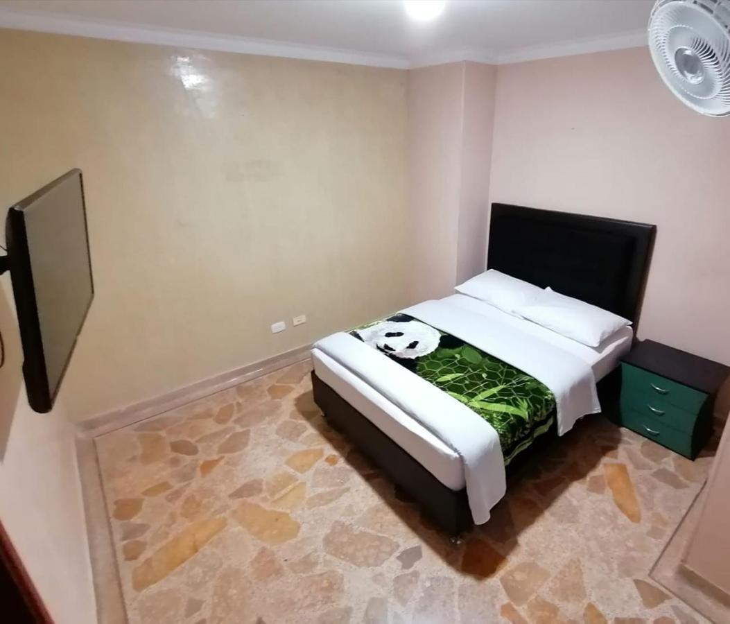 Hotel Golden Suite Pereira Esterno foto