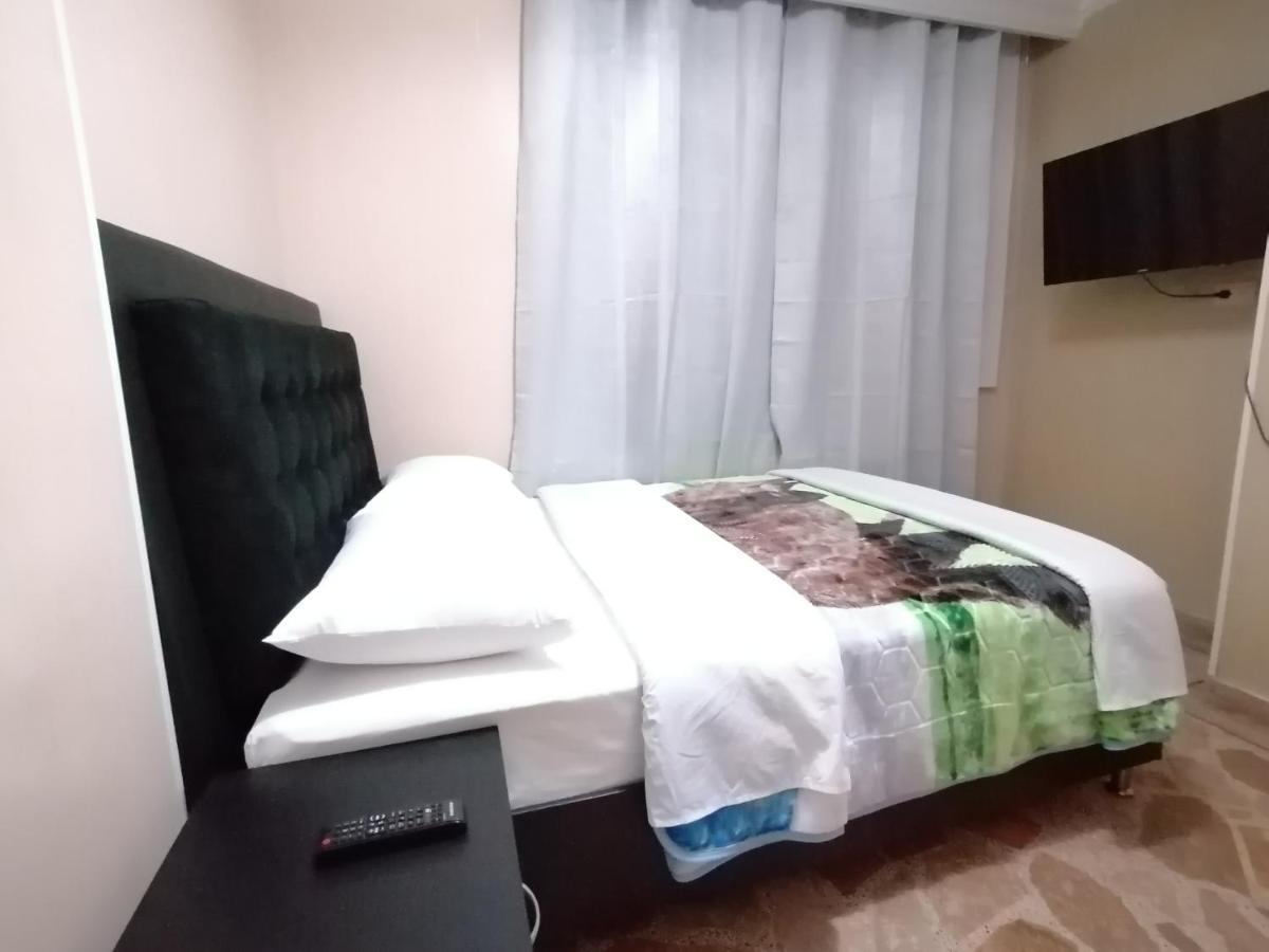Hotel Golden Suite Pereira Esterno foto