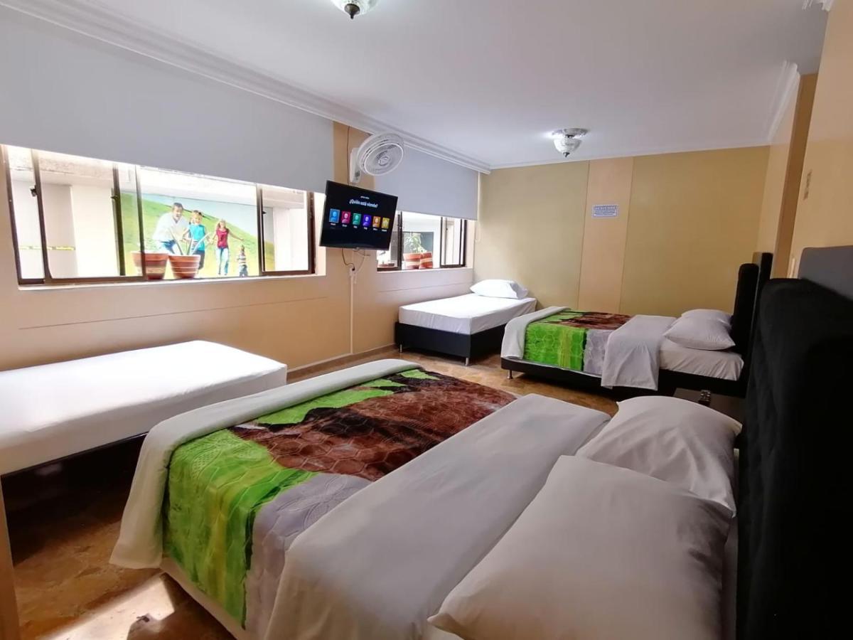 Hotel Golden Suite Pereira Esterno foto