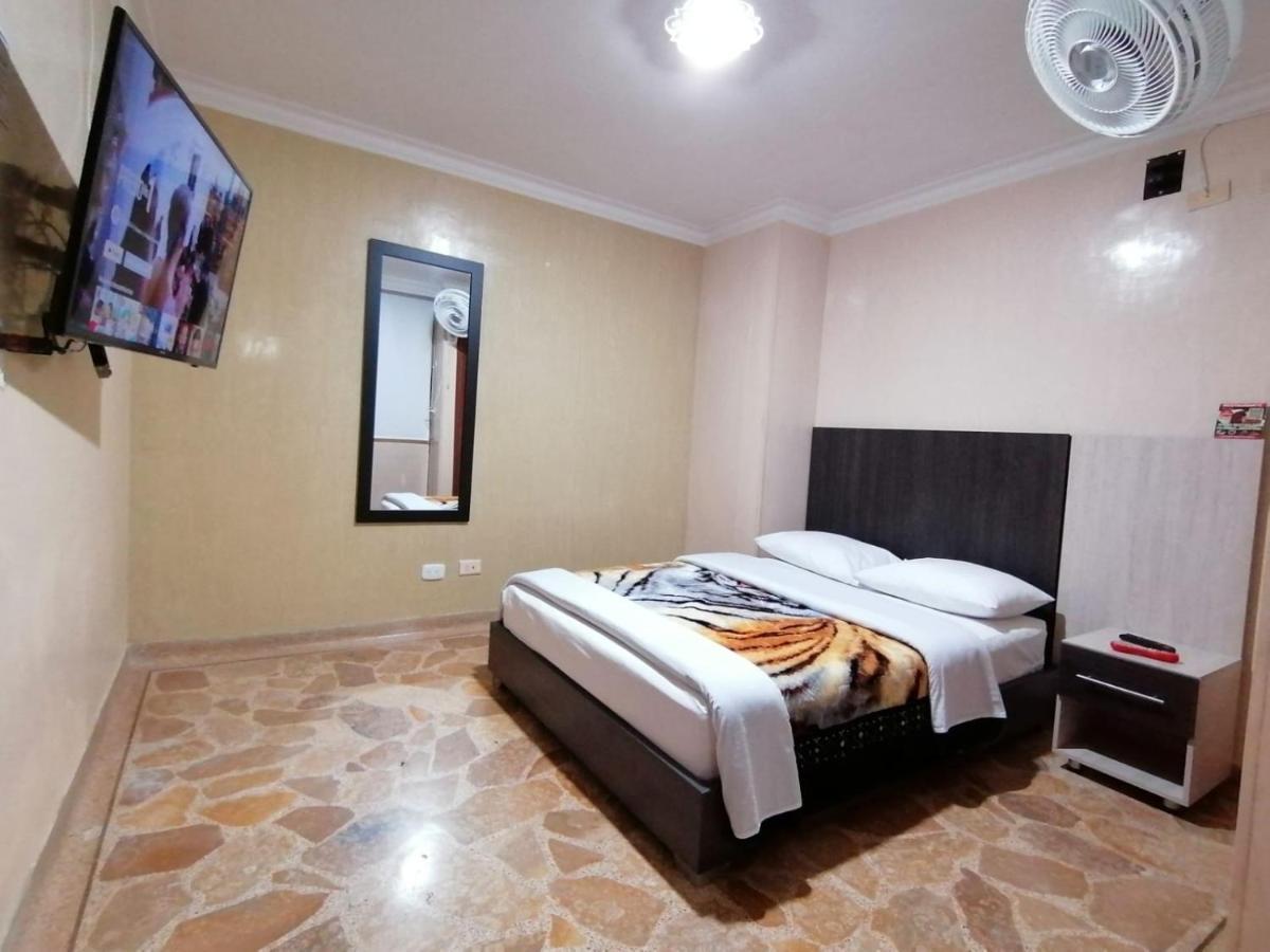 Hotel Golden Suite Pereira Esterno foto