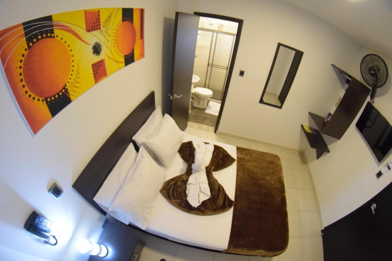Hotel Golden Suite Pereira Esterno foto