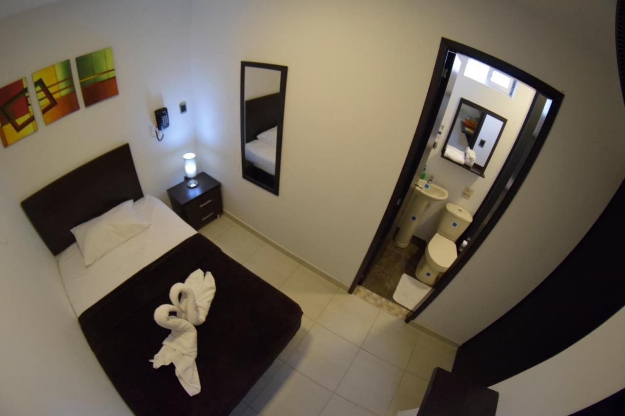 Hotel Golden Suite Pereira Esterno foto