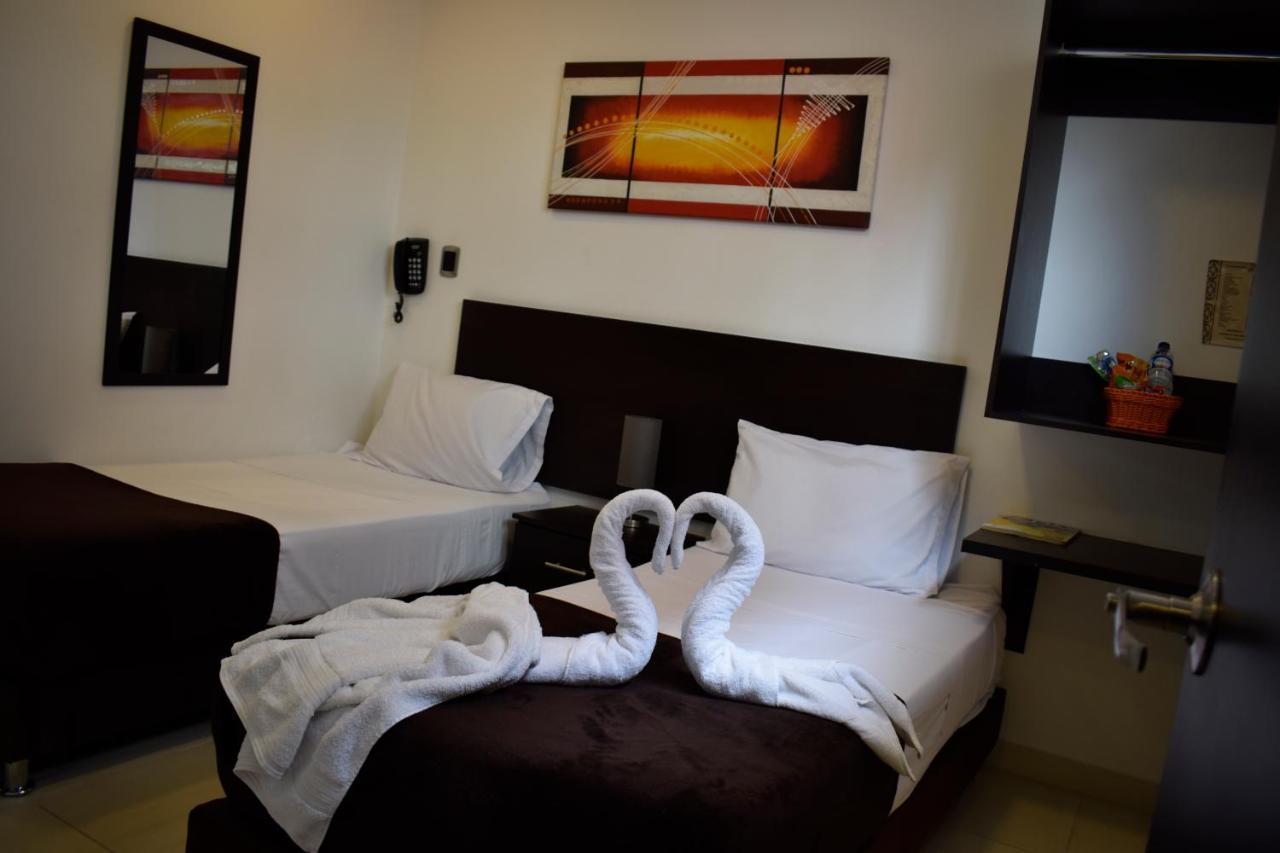 Hotel Golden Suite Pereira Esterno foto