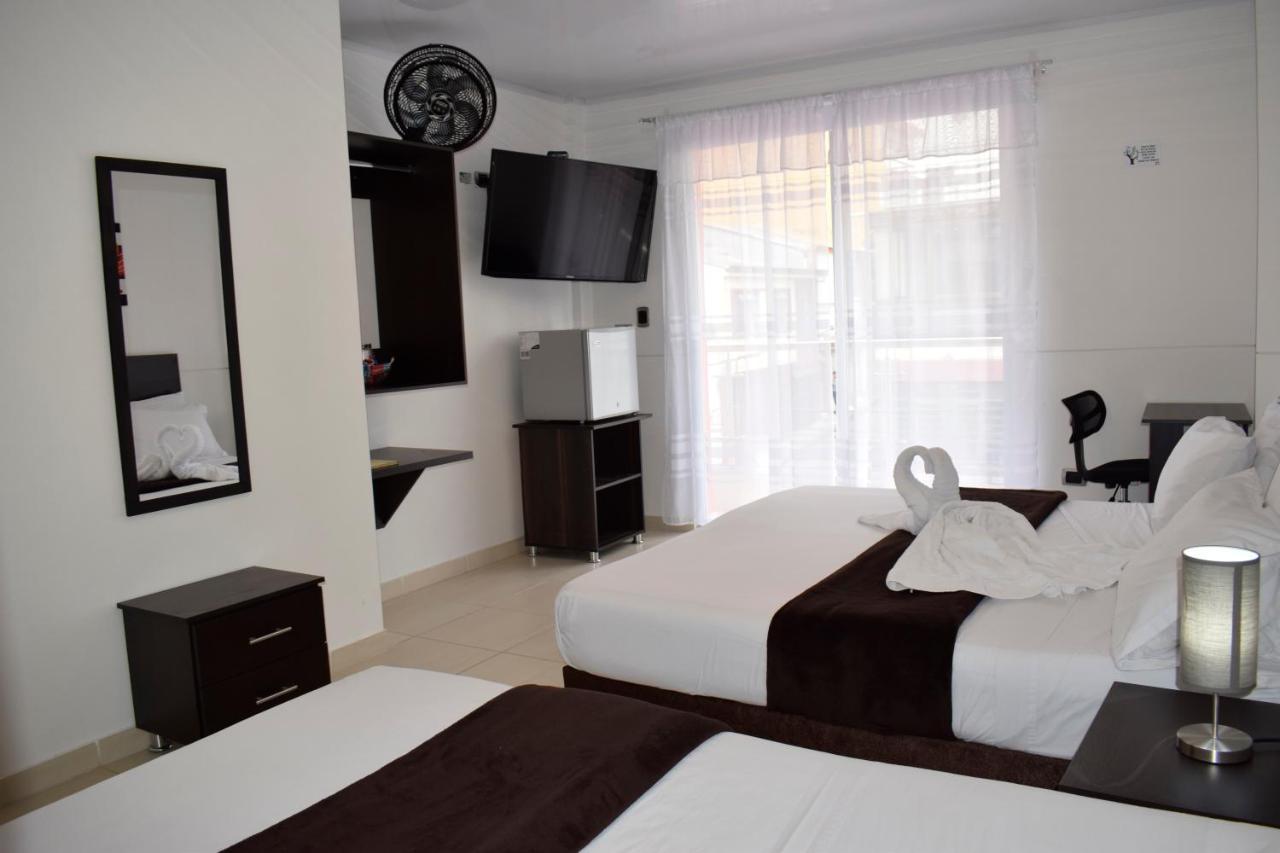 Hotel Golden Suite Pereira Esterno foto