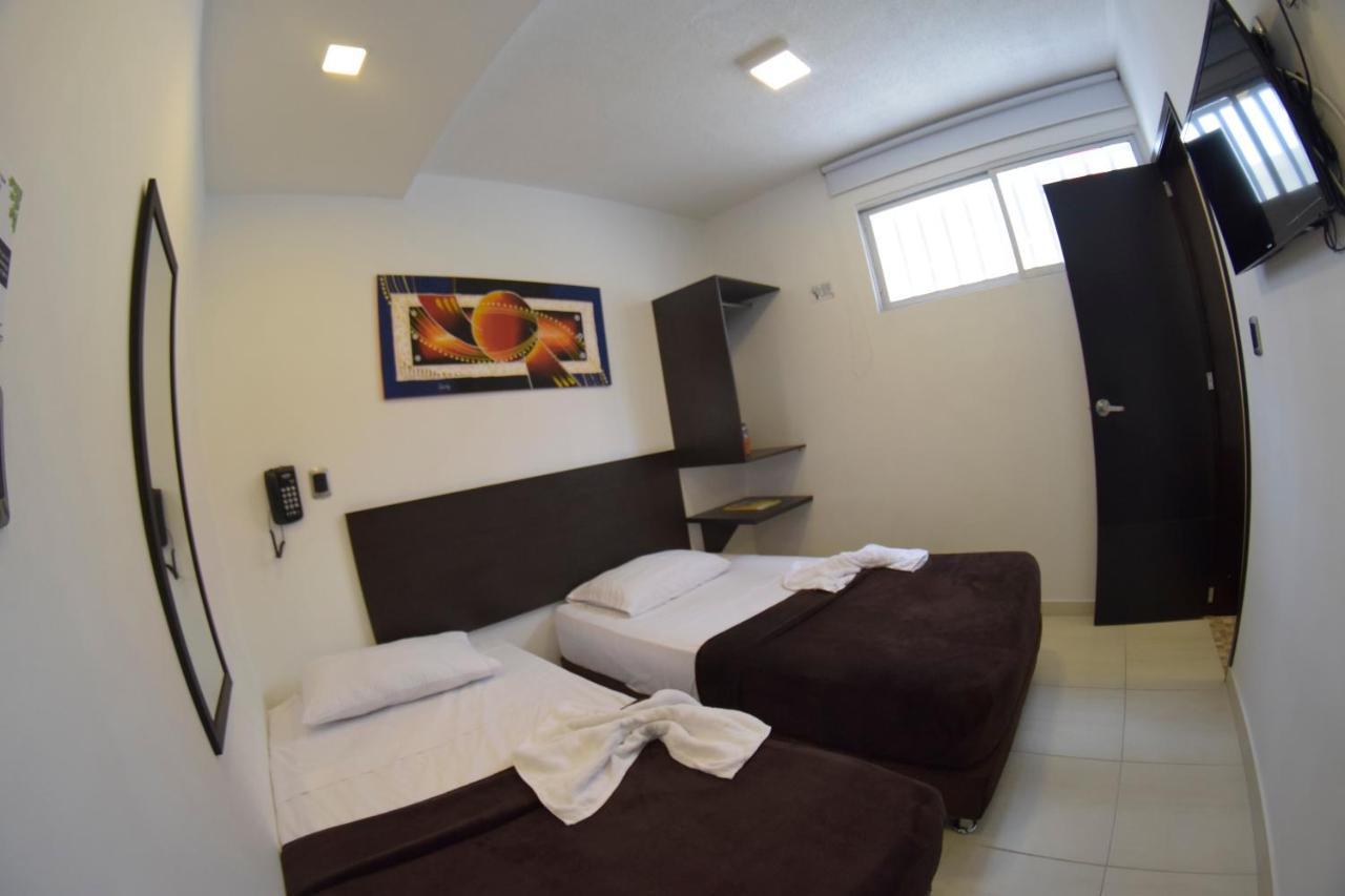 Hotel Golden Suite Pereira Esterno foto