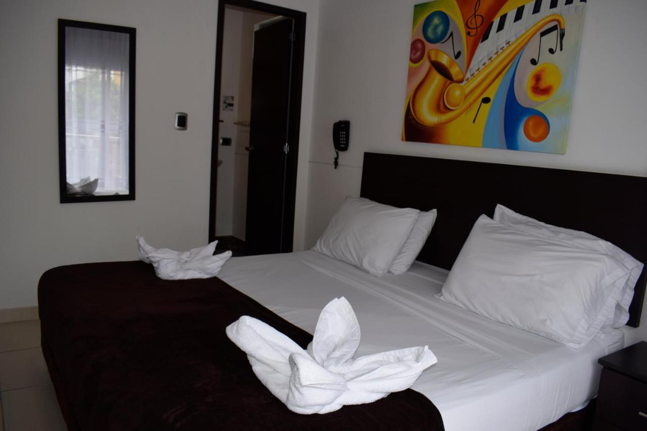 Hotel Golden Suite Pereira Esterno foto